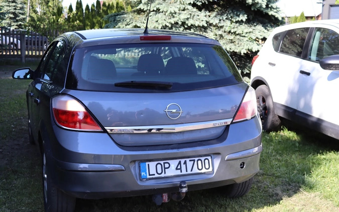 Opel Astra cena 5900 przebieg: 306500, rok produkcji 2005 z Kołobrzeg małe 16